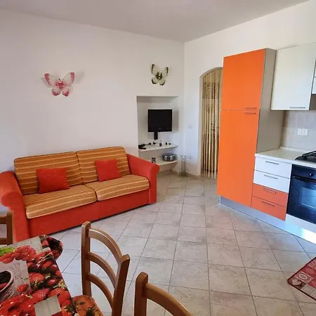 Sweet Apartment *